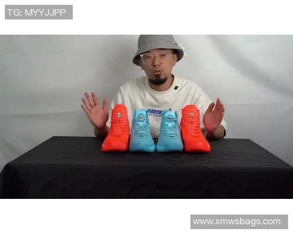 穿鸳鸯色足球鞋的球星独特风格与球场表现引发关注